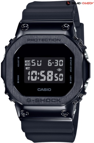 Casio GM-5600B-1 фото