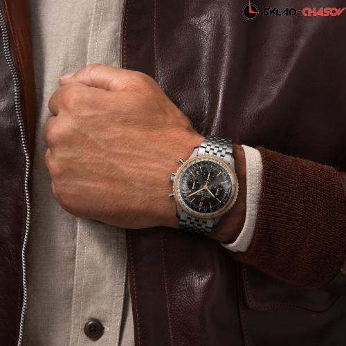 Breitling UB0121211F1A1 фото фото 2