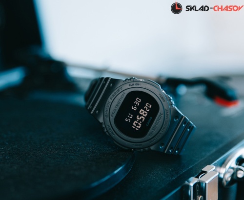 Casio DW-5750E-1B фото фото 2