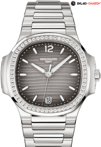 Patek Philippe Nautilus 35.2 mm 7118/1200A-011 фото