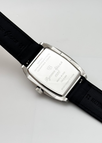 Часы "Русское Время" 1250589кк кварцевые фото фото 7