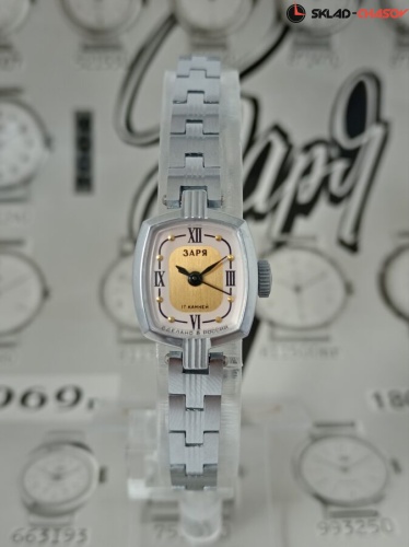 Наручные часы ЗАРЯ 7941320 фото