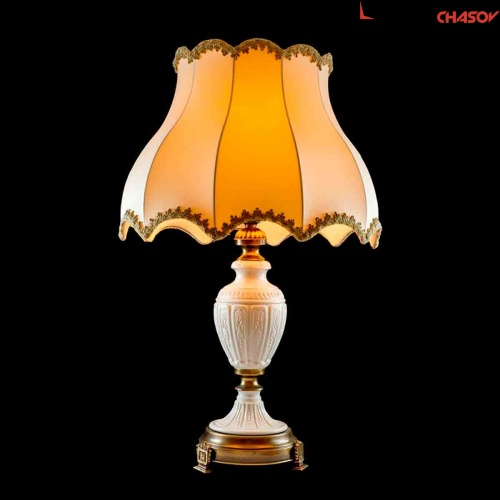 Бронзовый светильник Lampa A362 фото