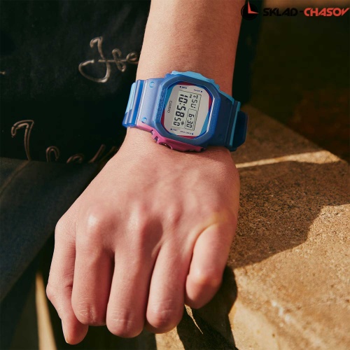 Casio G-SHOCK DWE-5600PR-2E фото фото 2